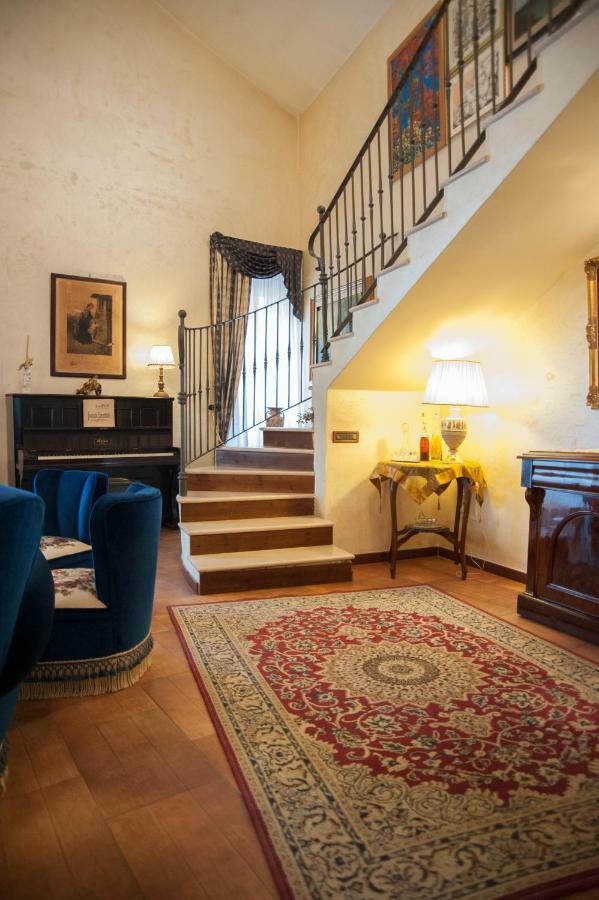 פויג'ה Residenza D'Oria B&B מראה חיצוני תמונה